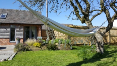 Bed and Breakfast in Eccleshall: Hammock Time!
